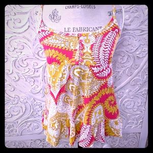 Like New Fun carefree top!!